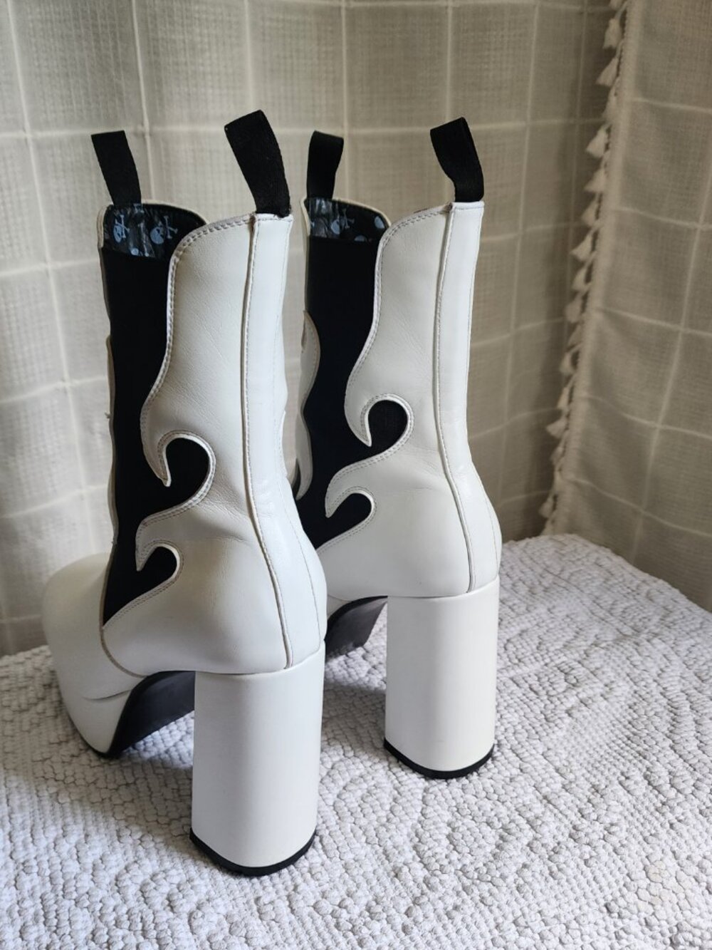 Dolls Kill White Flame Platform Chelsea Boots Women's Size 8 Gothic Chunky Heels - Picture 5 of 10